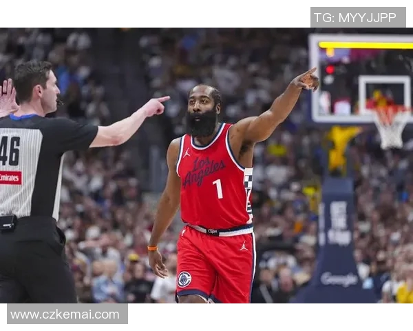 2015年NBA常规赛精彩对决马刺队与快船队的巅峰较量回顾